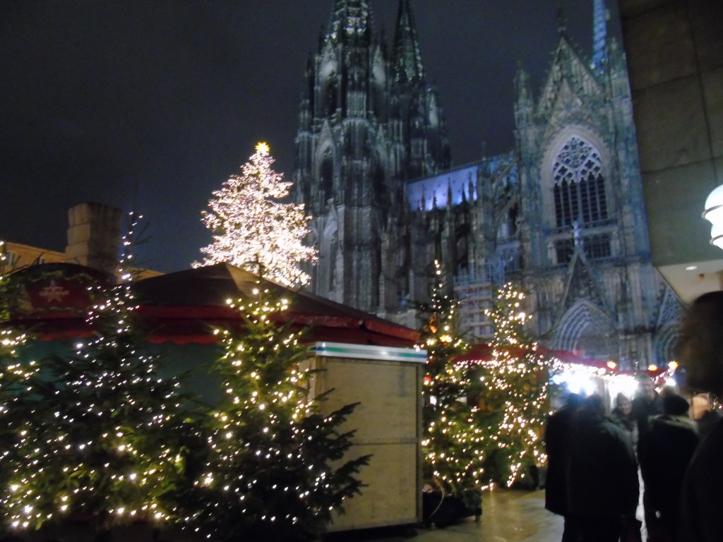 cologne christmas markets cathedral