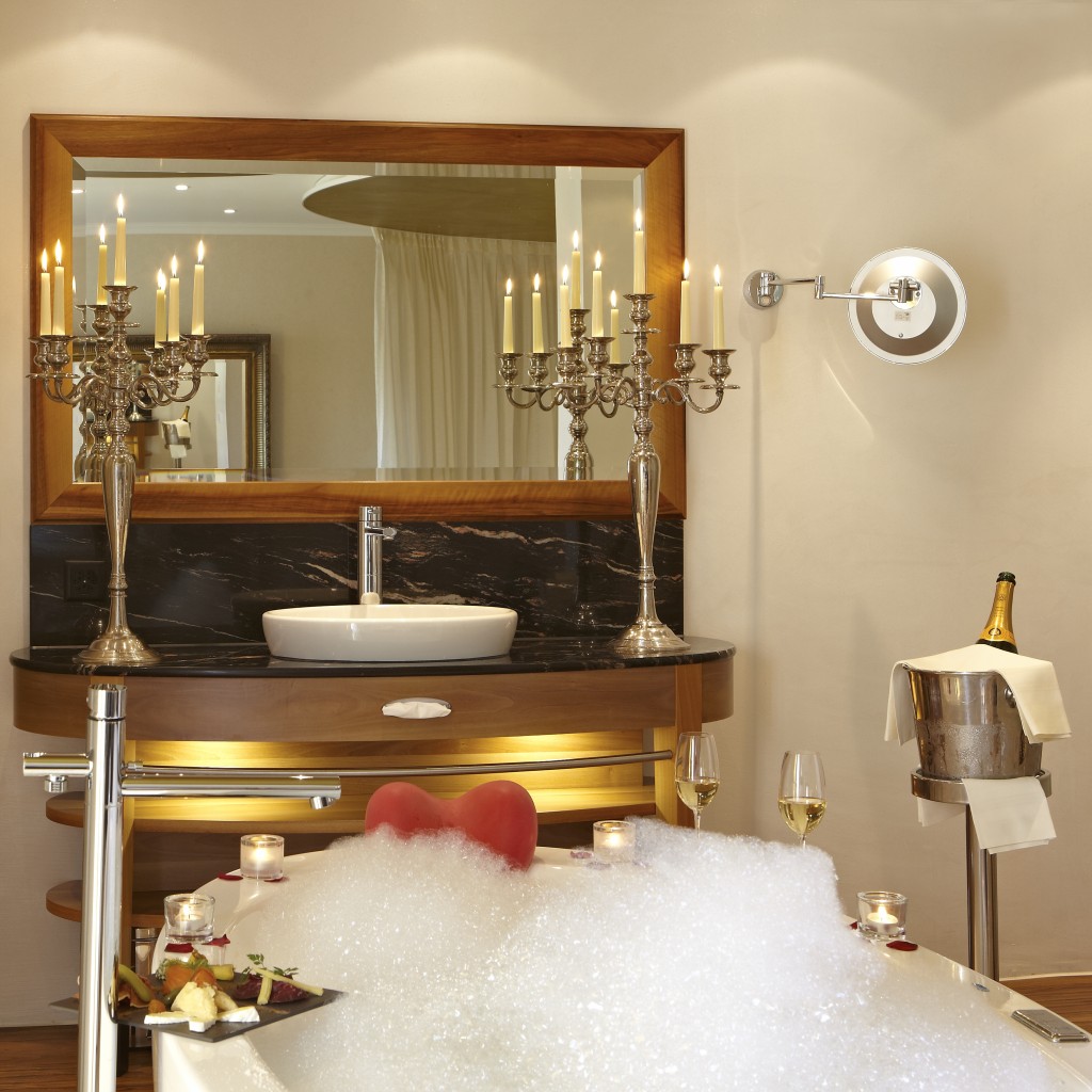 hotel des balances lucerne romantic suite whirlpool bath 