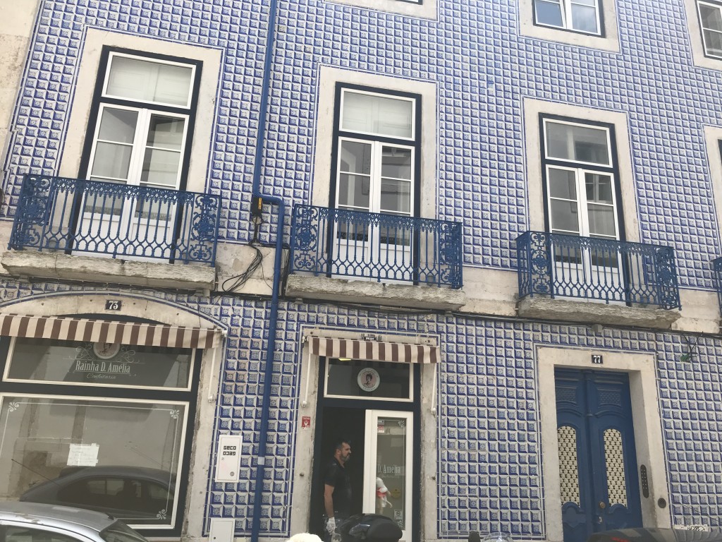 lisbon house blue