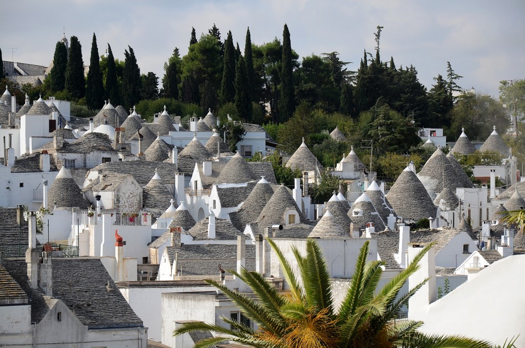 puglia trulli picture