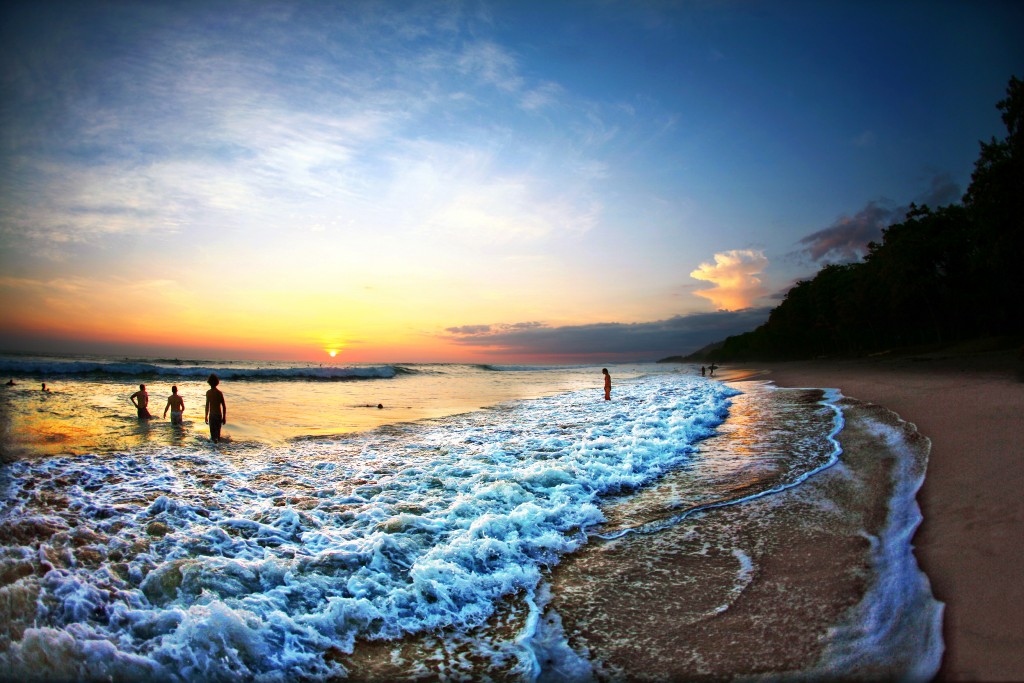 amazing costa rica beach at sunset