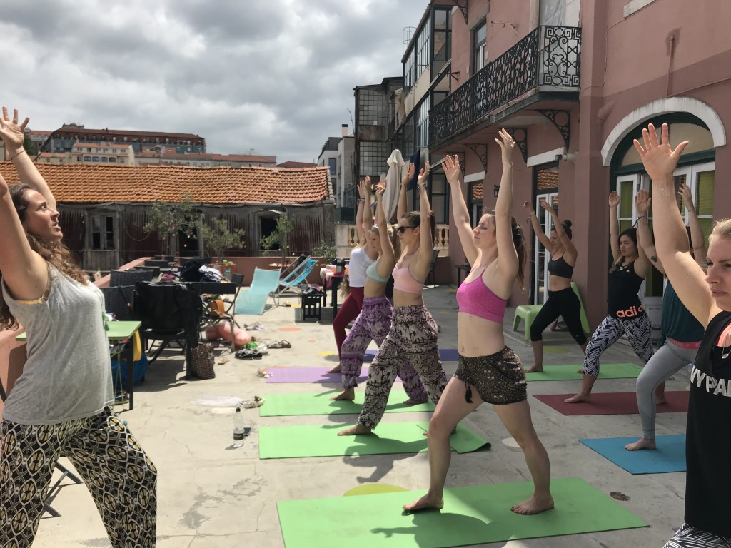 rooftop yoga lisbon class groups